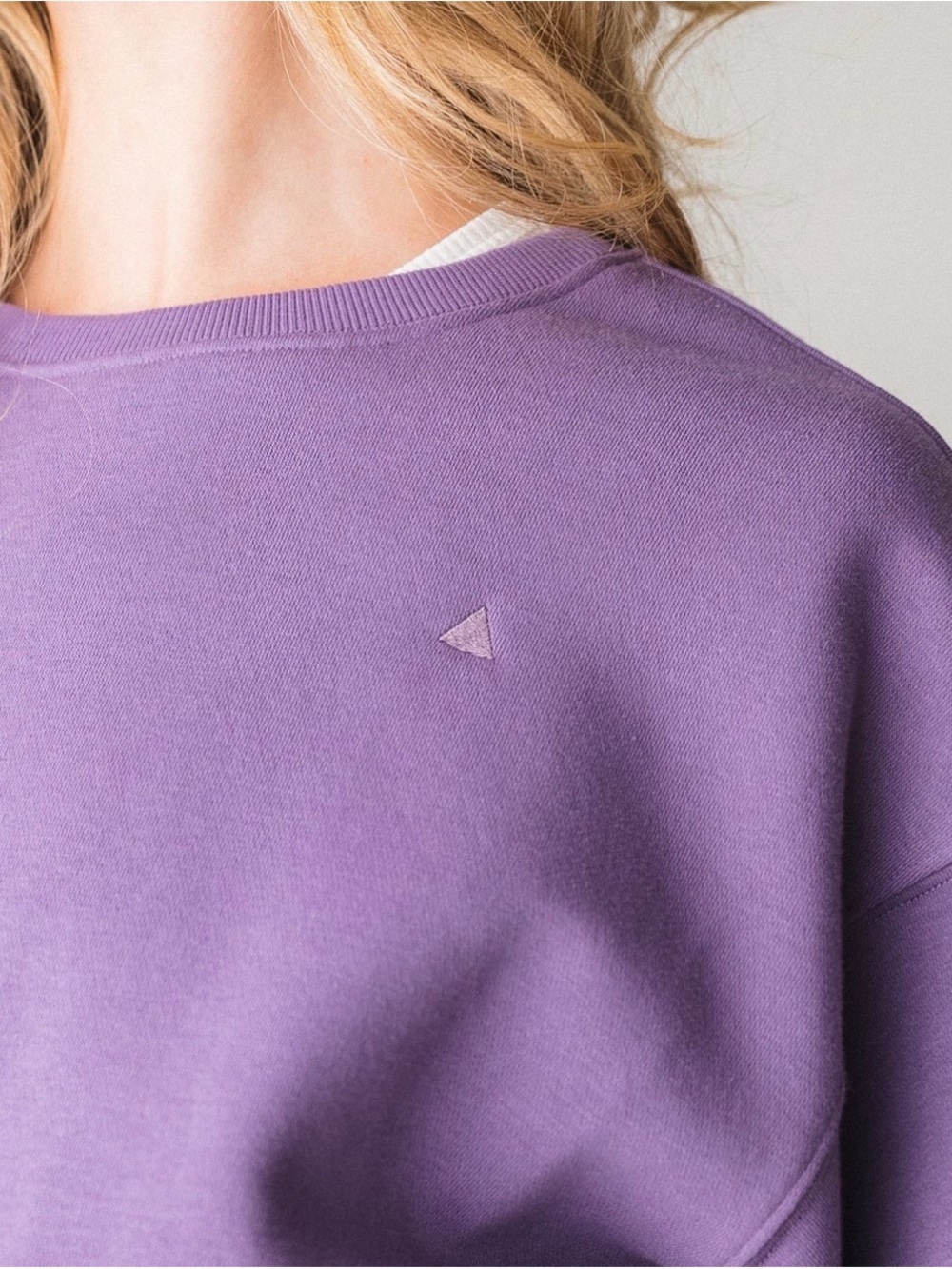Vitality Lavender Cropped Crewneck Sweatshirt - Picture 7 of 7